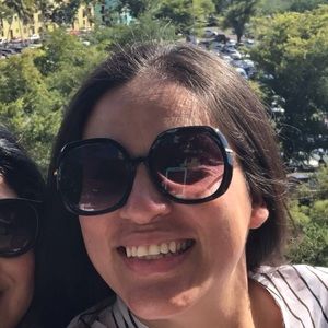 Meet your Posher, Ana